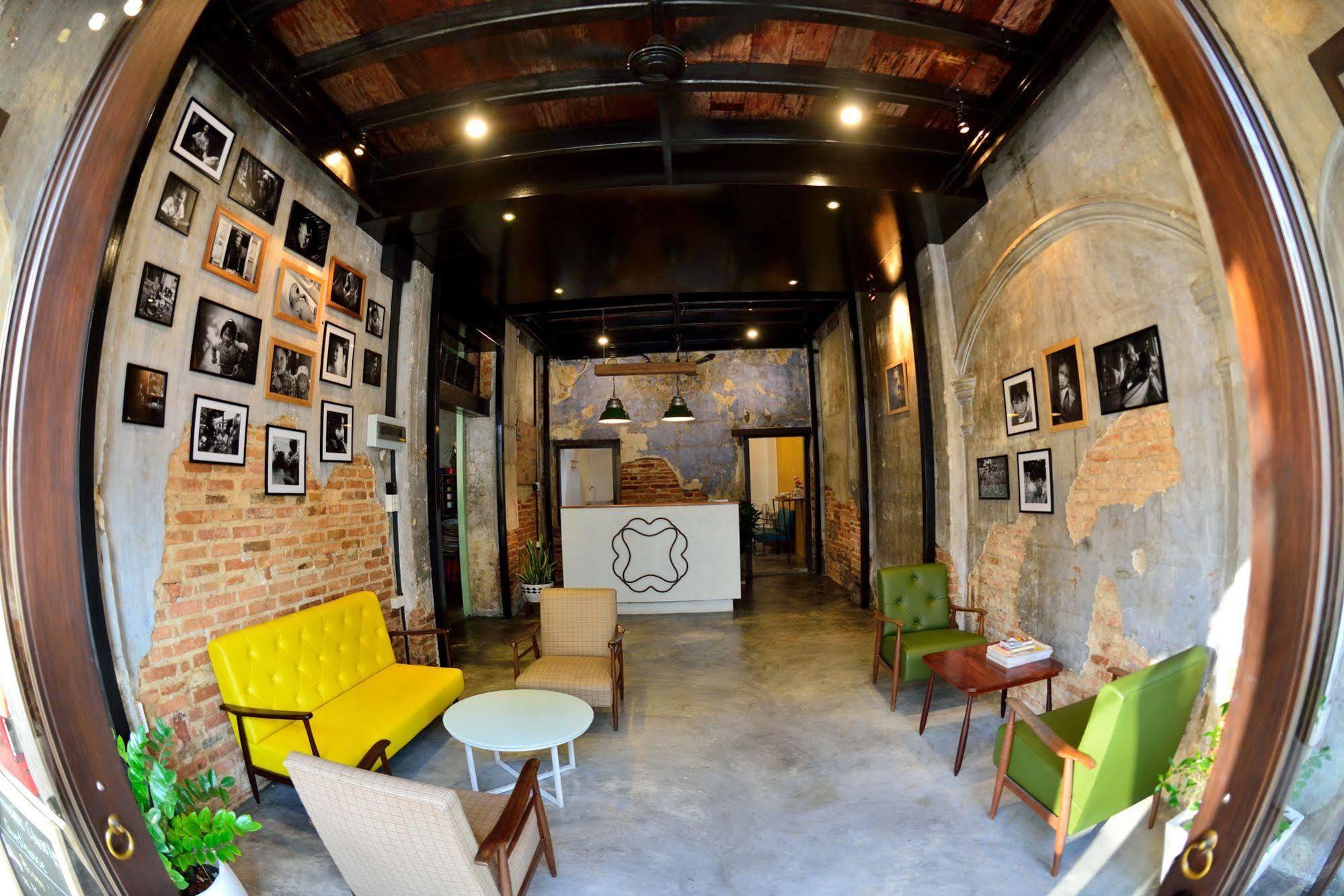 The Rommanee Classic Guesthouse Phuket Exteriör bild