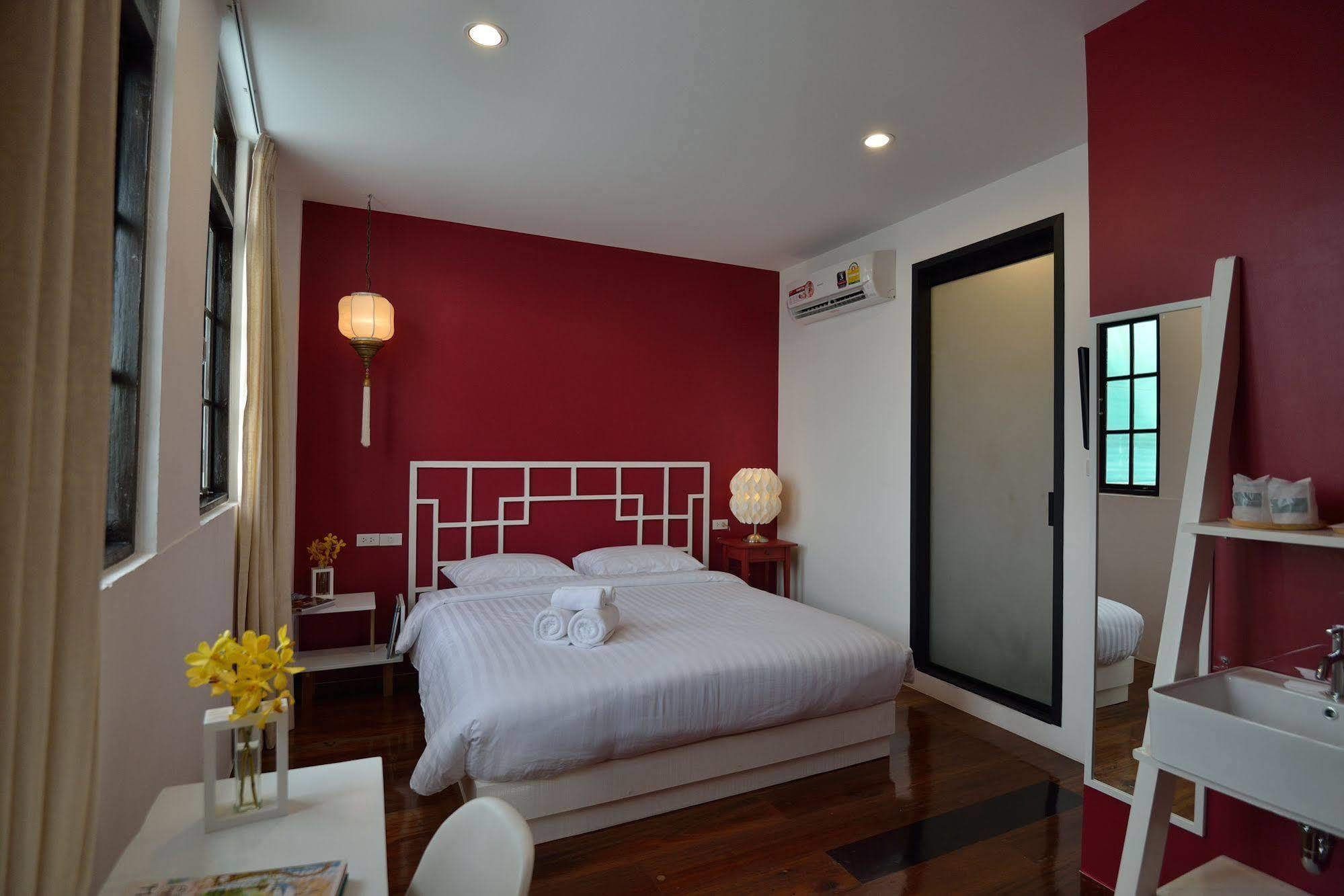 The Rommanee Classic Guesthouse Phuket Exteriör bild