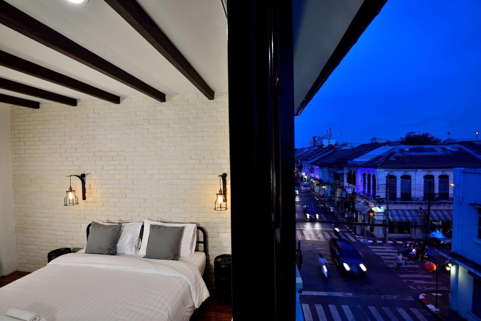 The Rommanee Classic Guesthouse Phuket Exteriör bild