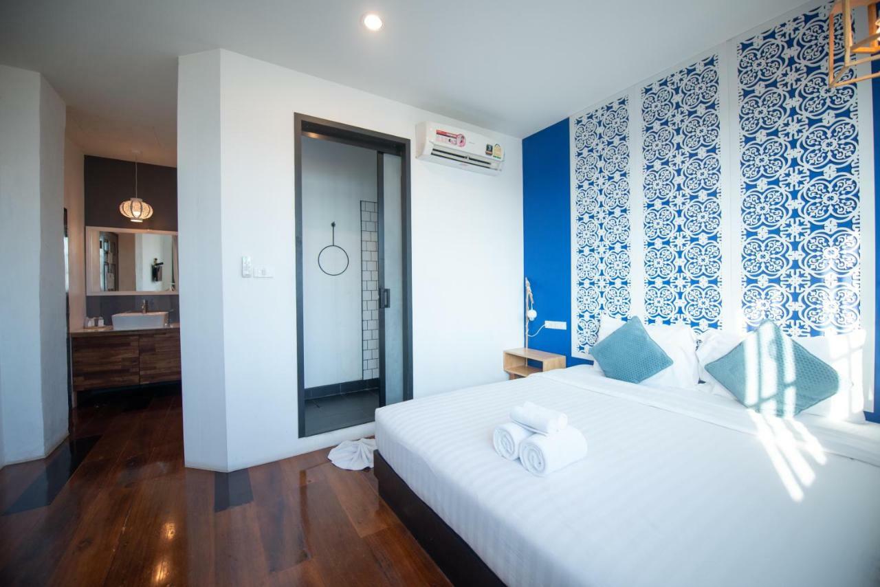 The Rommanee Classic Guesthouse Phuket Exteriör bild